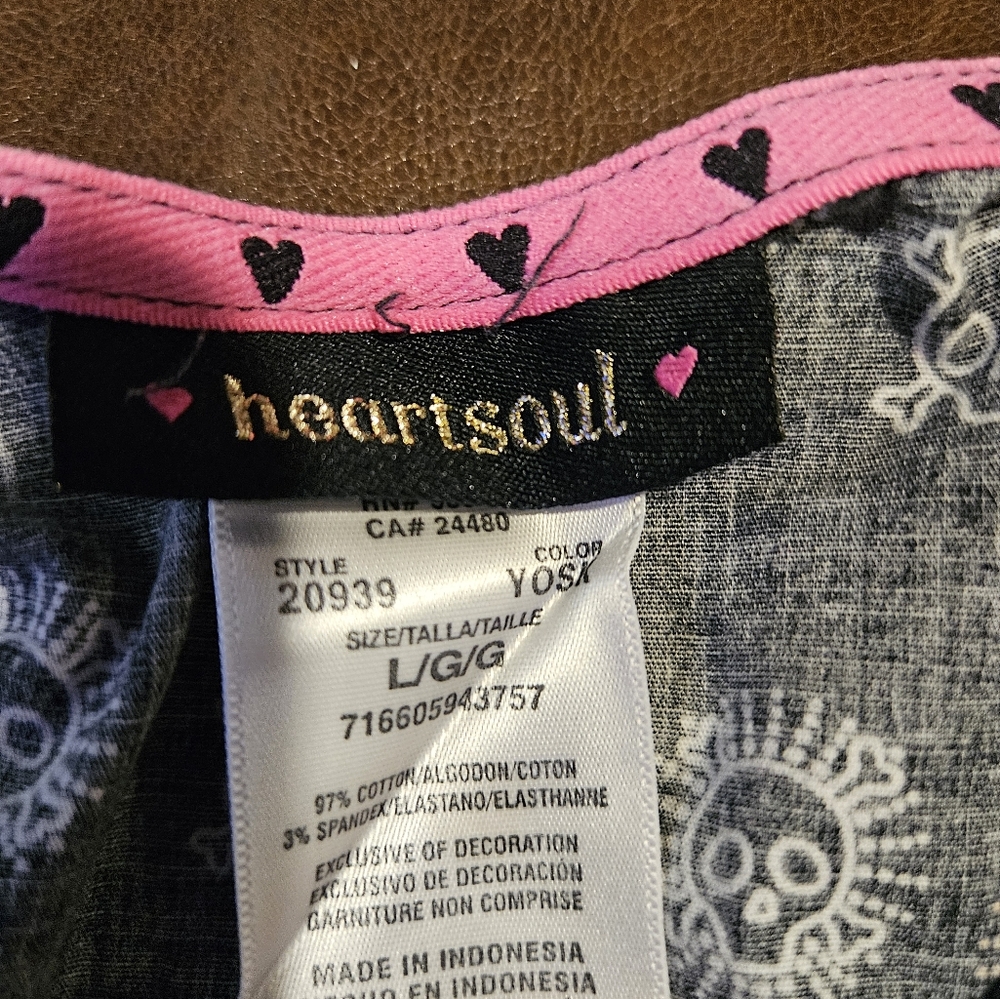 Scrub Top - Picture 4 of 5